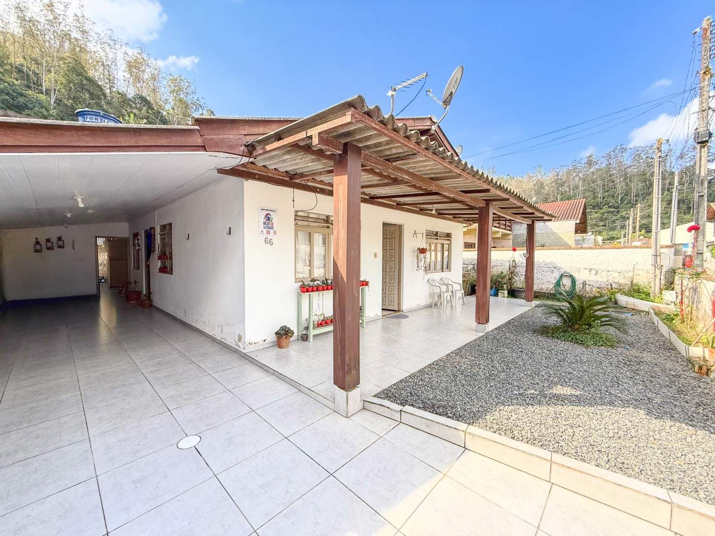 Casa para Venda em Blumenau, Glória, 2 dormitórios, 1 banheiro, 2 vagas - foto 1