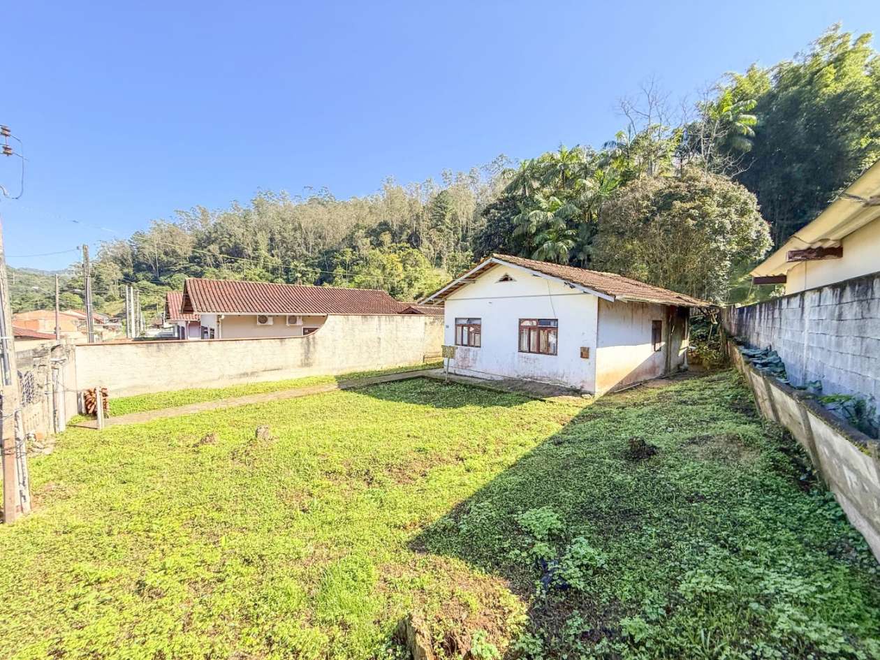 Terreno para Venda em Blumenau, Glória, 2 dormitórios, 1 banheiro — foto 2