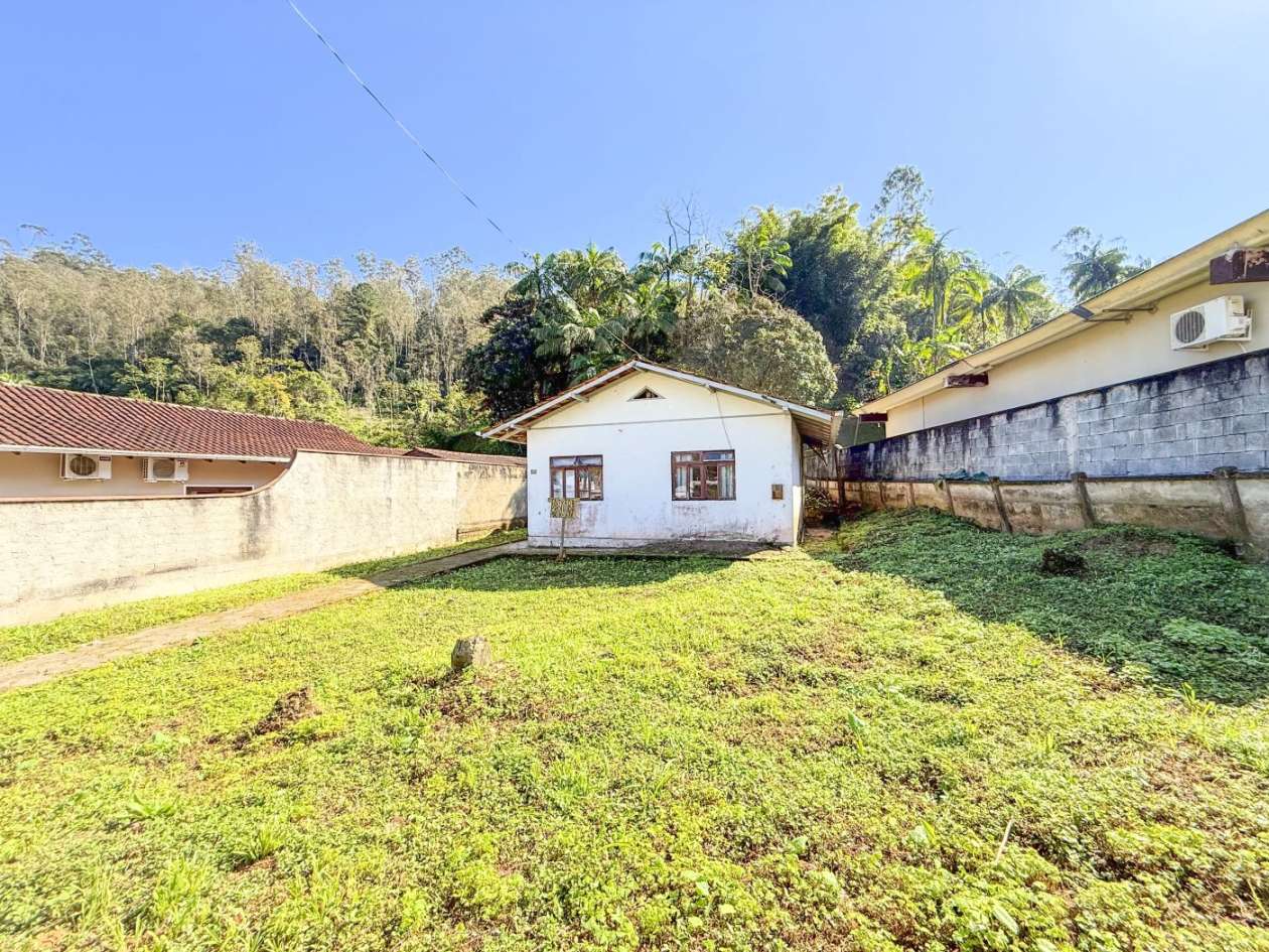 Terreno para Venda em Blumenau, Glória, 2 dormitórios, 1 banheiro - foto 1
