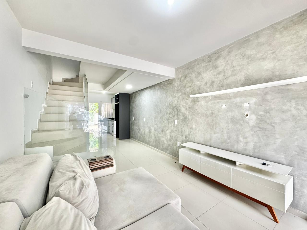 Casa para Venda em Blumenau, Água Verde, 2 dormitórios, 2 banheiros, 2 vagas - foto 1