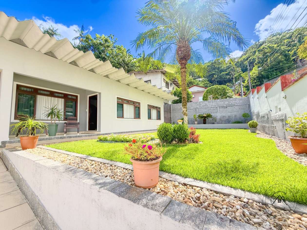 Casa para Venda em Blumenau, Garcia, 3 dormitórios, 3 banheiros, 2 vagas - foto 1