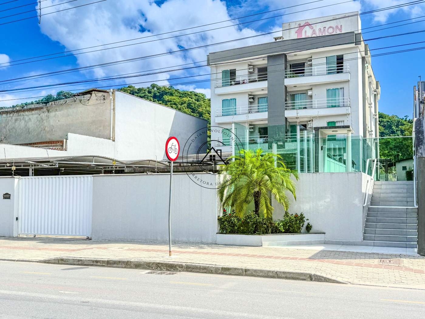 Apartamento para Venda em Blumenau, Garcia, 2 dormitórios, 1 suíte, 2 banheiros, 1 vaga - foto 1
