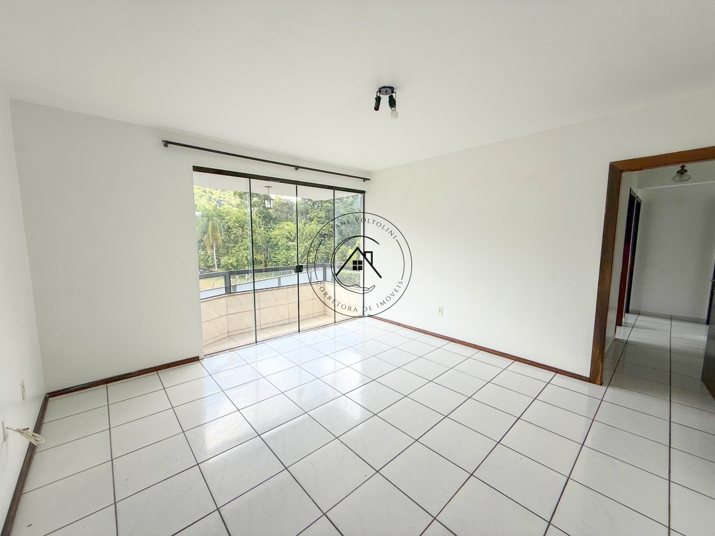 Apartamento para Venda em Blumenau, Garcia, 3 dormitórios, 1 suíte, 2 banheiros, 2 vagas - foto 1